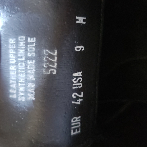 Sketchers Mens Black Shoes. Size 9 - Picture 4 of 4